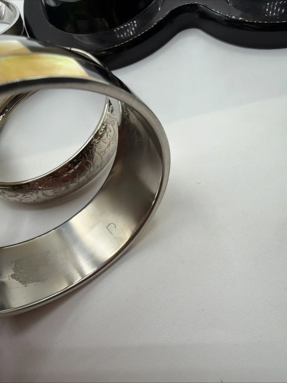 Vintage Chunky Brass, Enamel, Mother Of Pearl 9 Bangle Bracelet Jewelry Lot